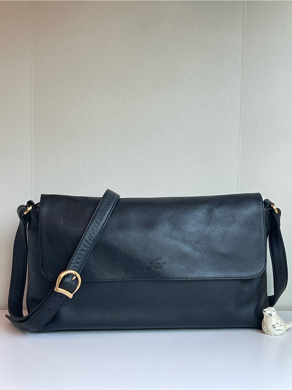 Stone Mountain Black Genuine Leather Shoulder Crossbody Bag